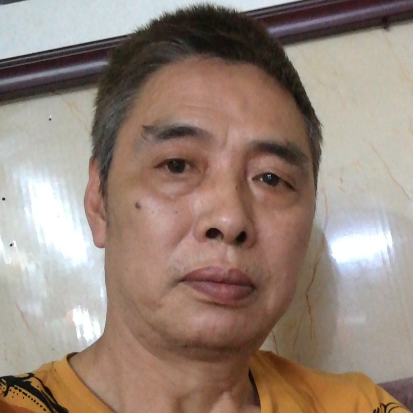 怡然吃醋萝莉的照片