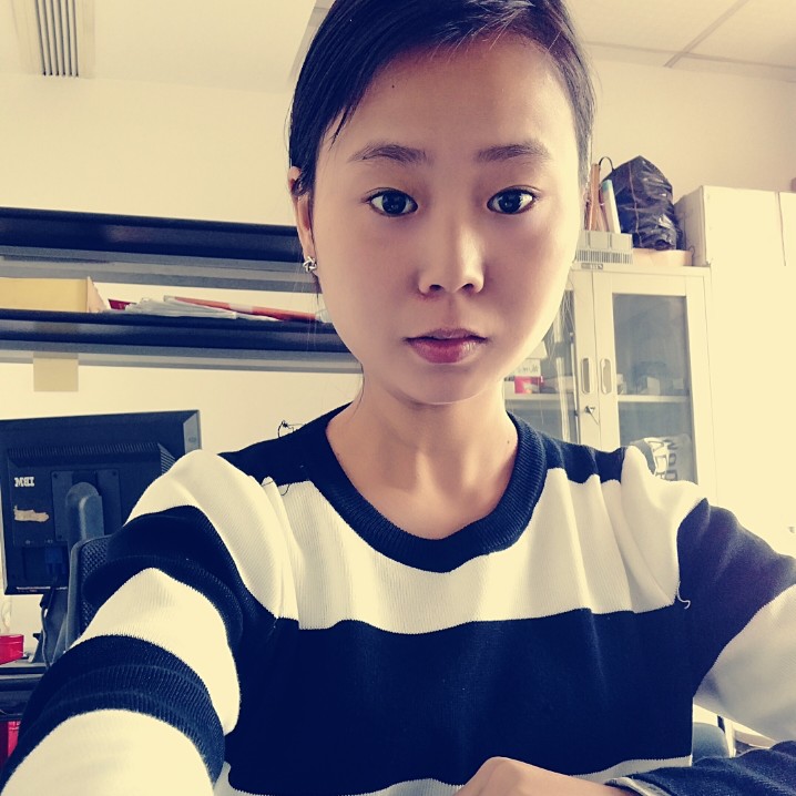 勤劳火龙果的照片