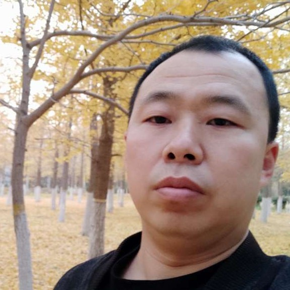 拼搏爱月饼的照片