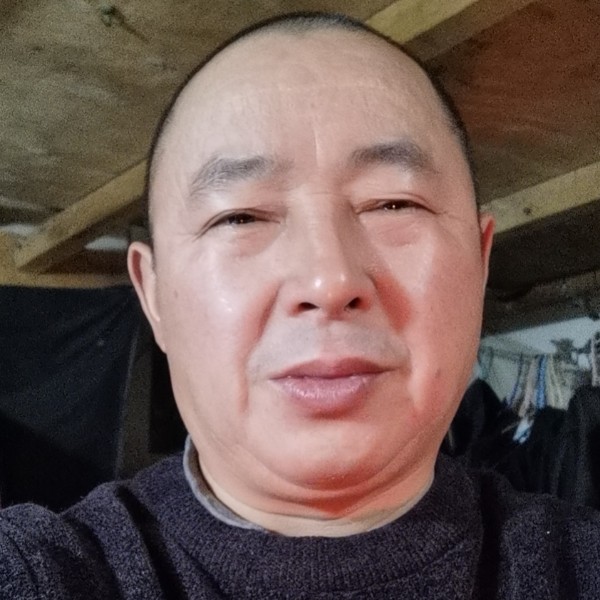 情动闻落后的照片