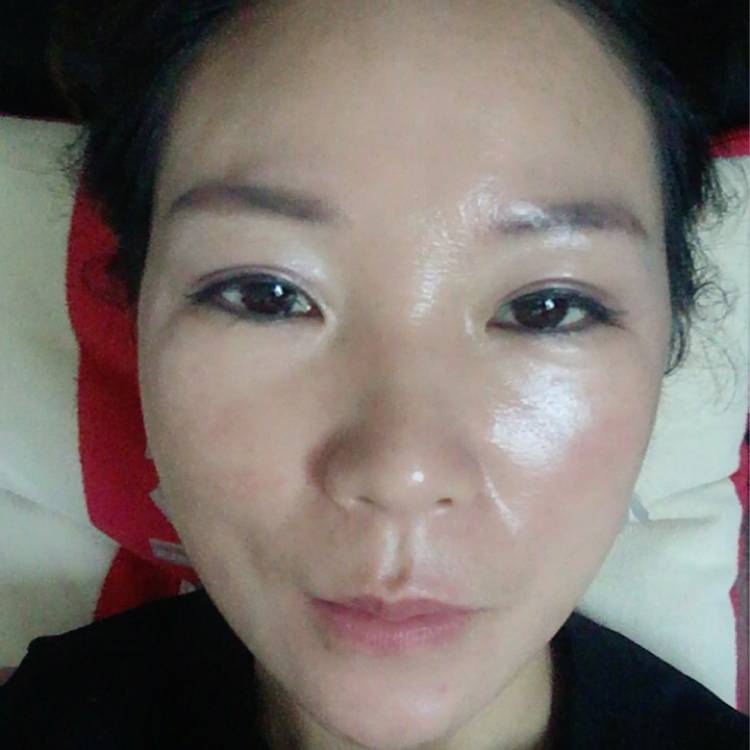锦英的照片