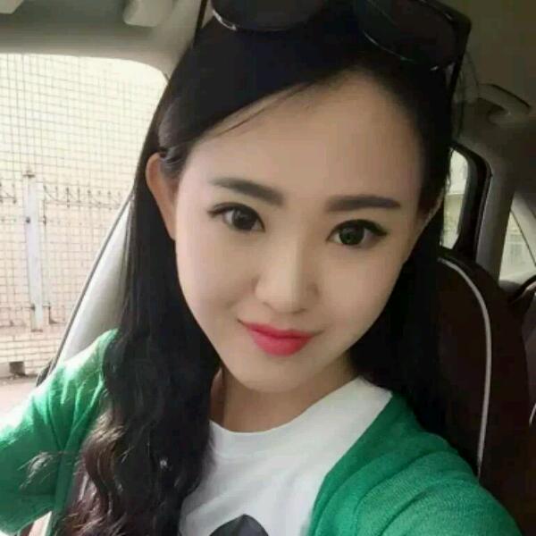 水漾月微醺的照片