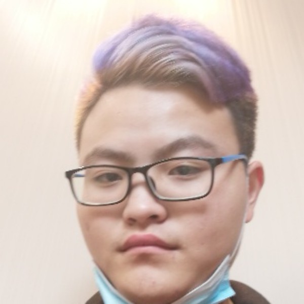 尹子翔的照片