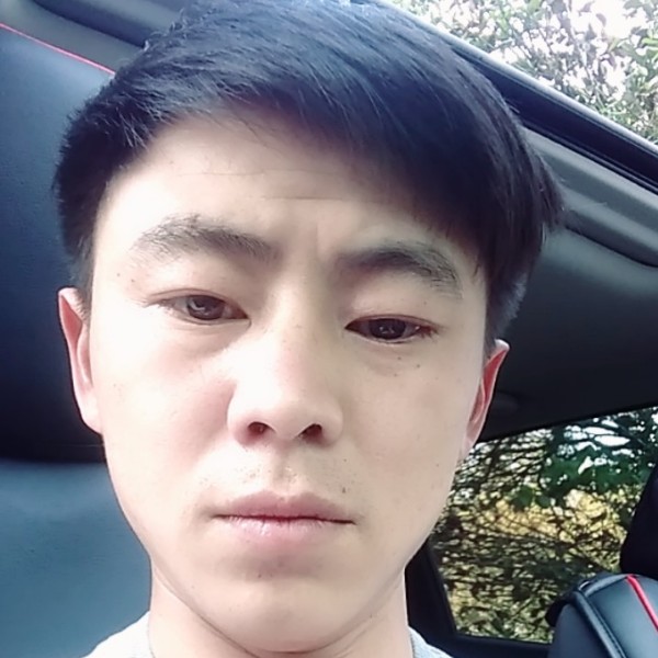 无奈笑落霞的照片