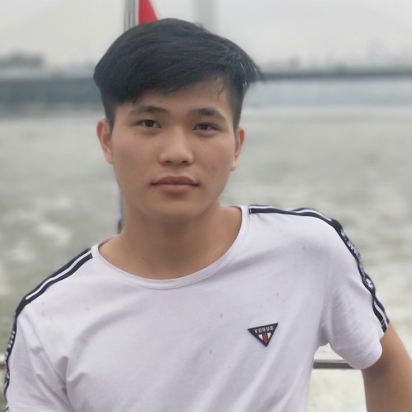 自然深拥草丛的照片