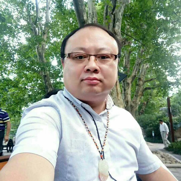 陈世民的照片