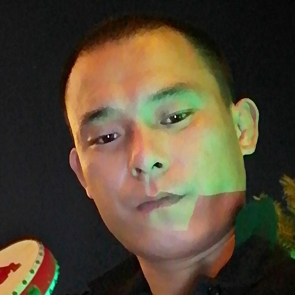 渭南一男的照片