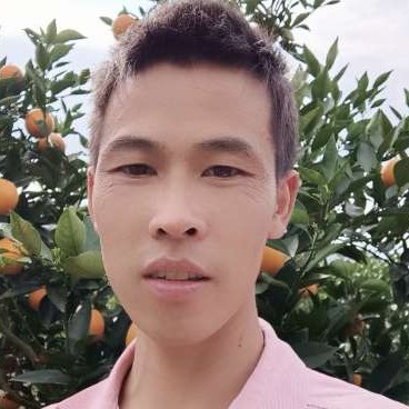 清春少年的照片