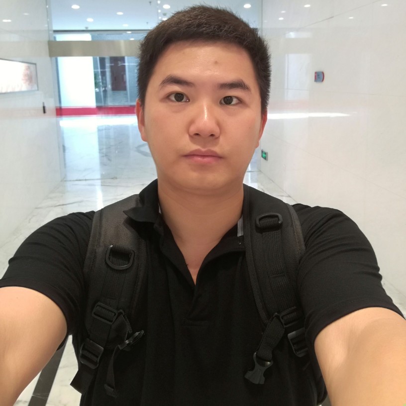 彼此对的人的照片