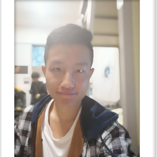 优雅向冰淇淋的照片