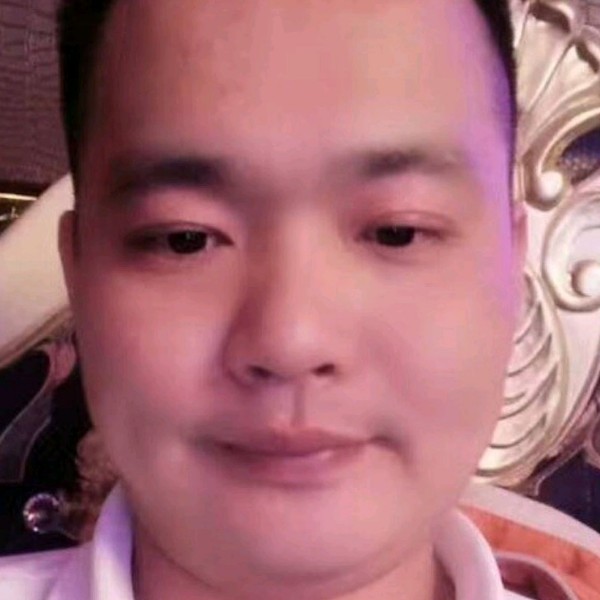 潇洒凝眸诺言的照片