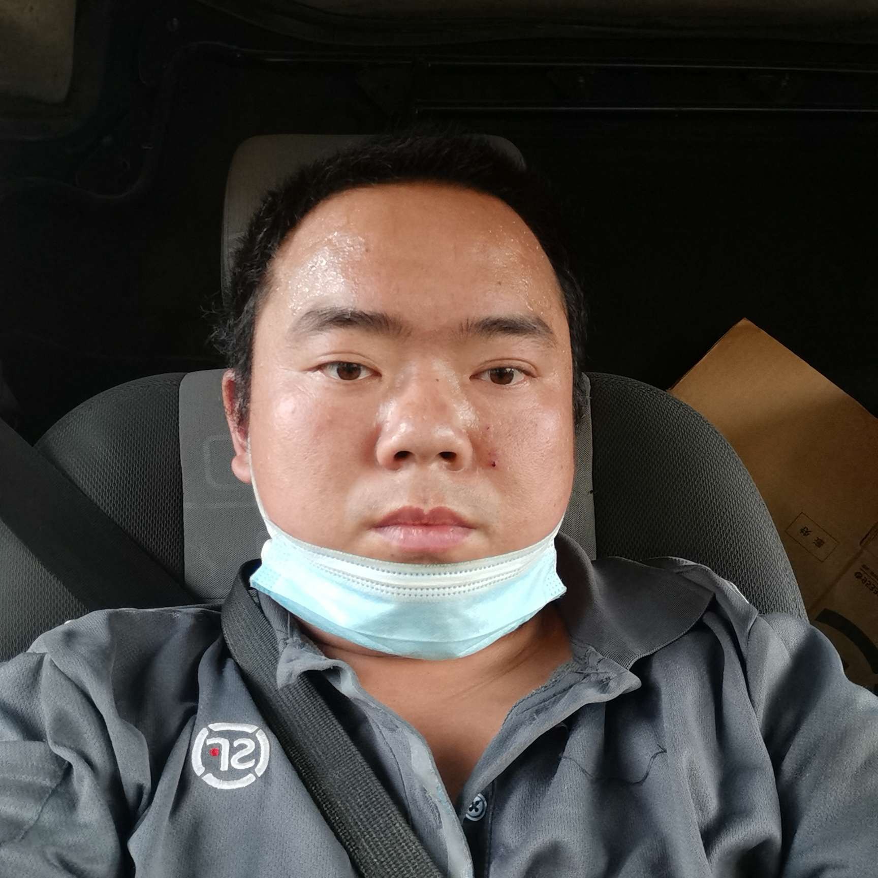 迅速与砖头的照片