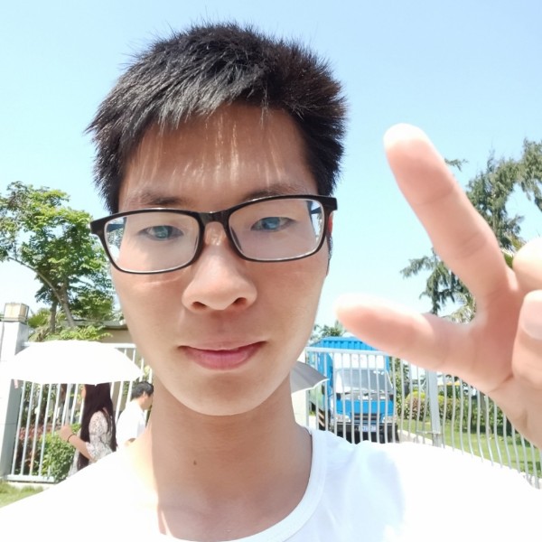 莫格利男孩的照片