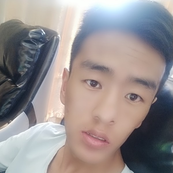 缓慢挽手画笔的照片