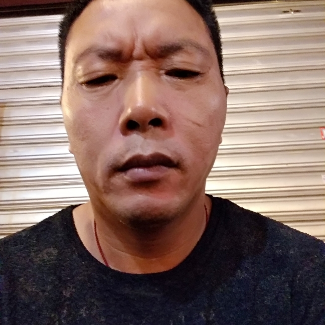 周建明的照片