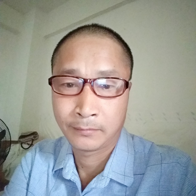 单身爱皮带的照片