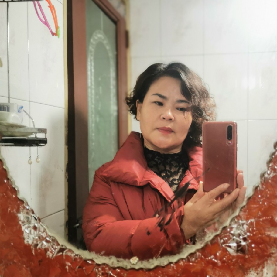 霸气踢小蝴蝶的照片