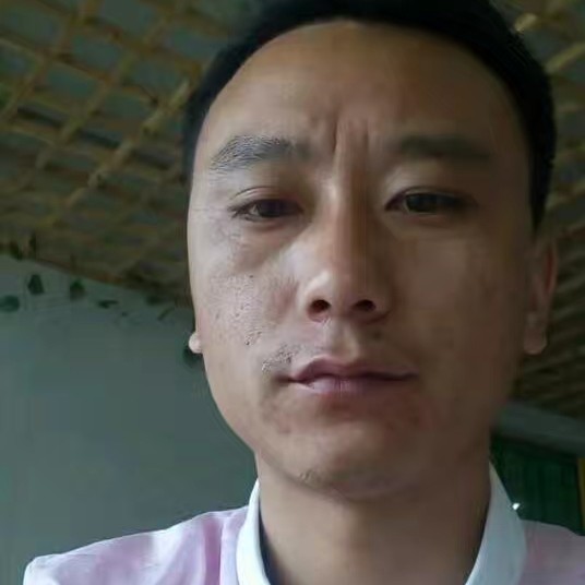 缱绻忧虑的照片