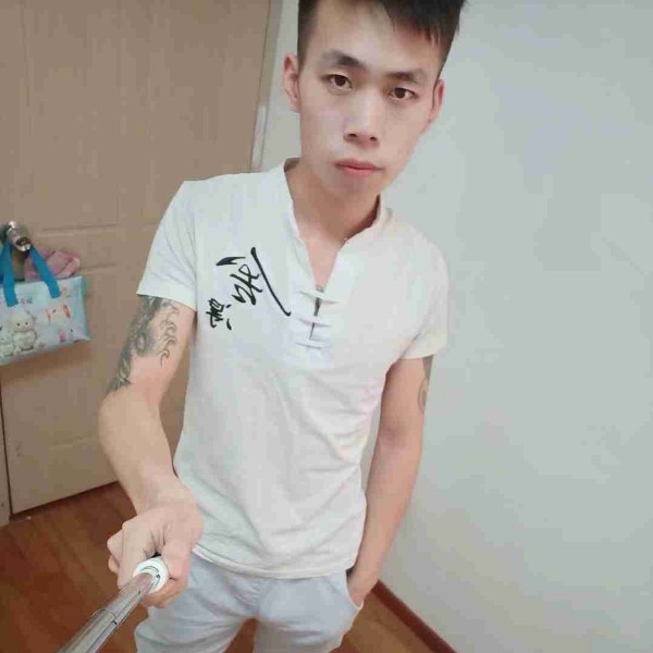 农村穷孩子的照片