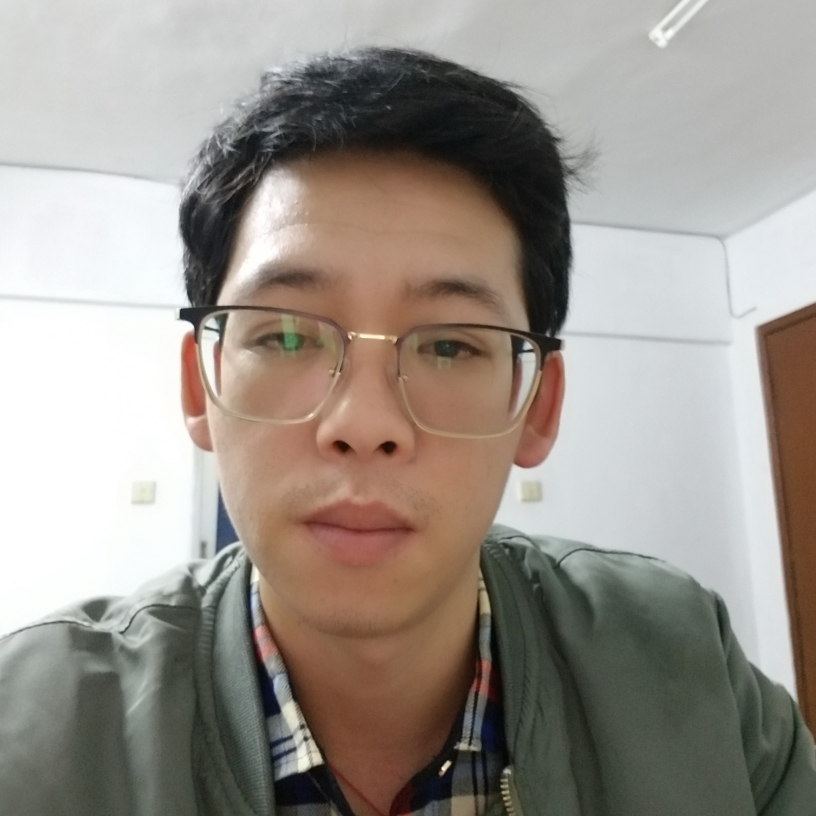 会游泳的鸵鸟的照片