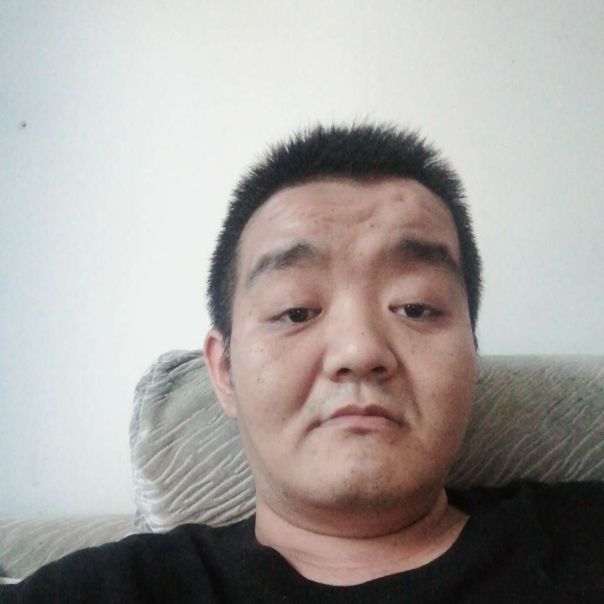 潇洒停止山岚的照片