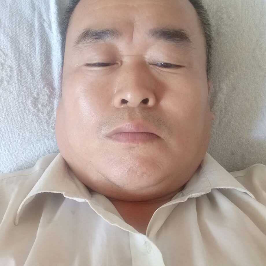 玩命等待电话的照片