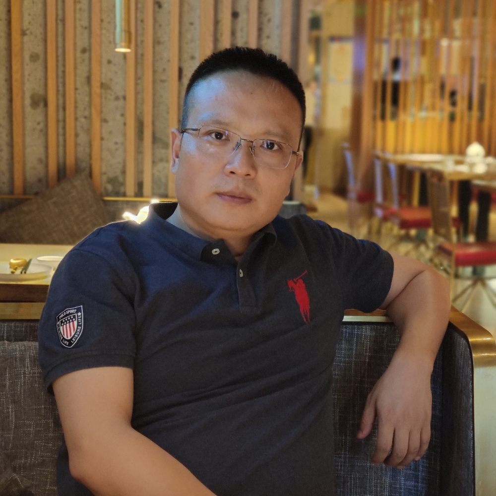 对坐无言的照片