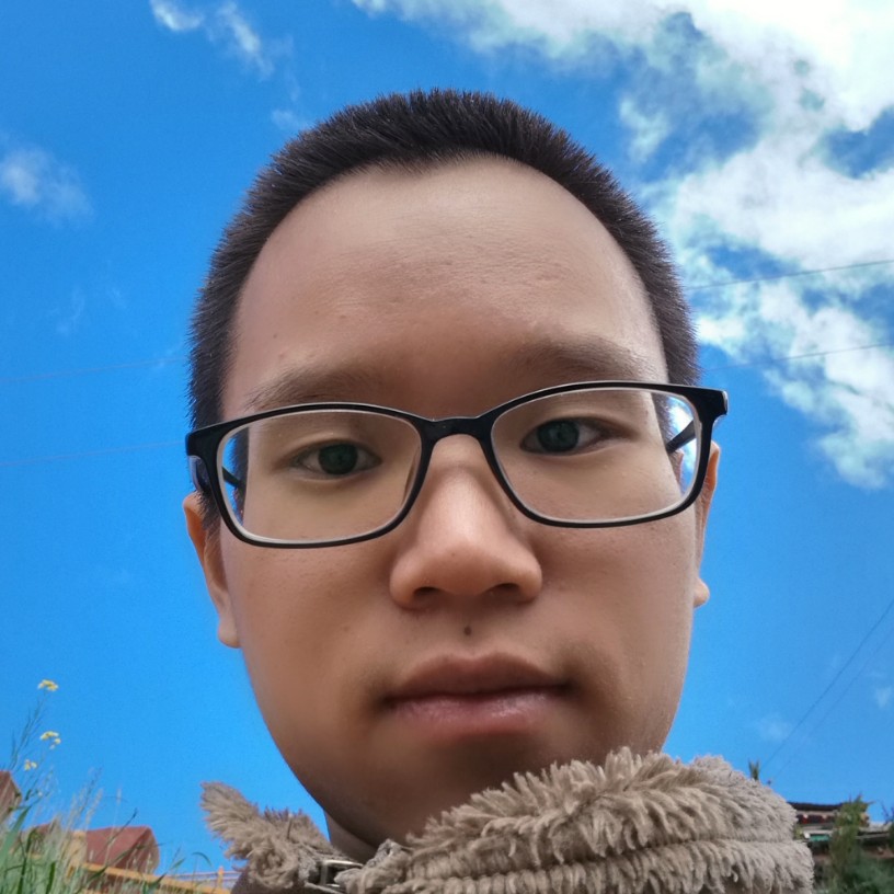 秋日高空的照片