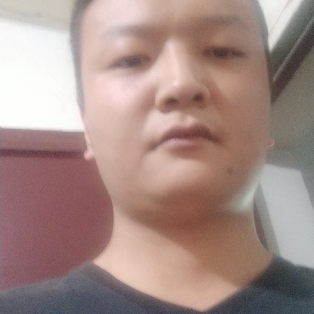 雷志远的照片