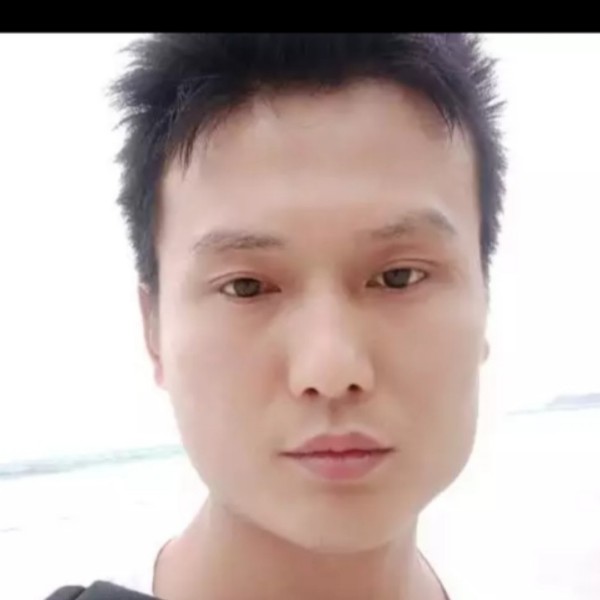调皮数据线我在的照片