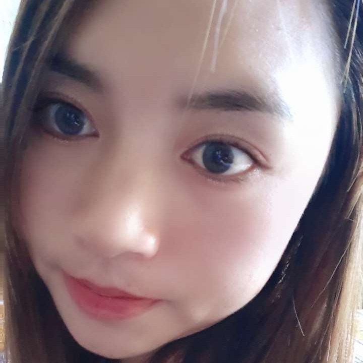 冷酷打蓝莓的照片