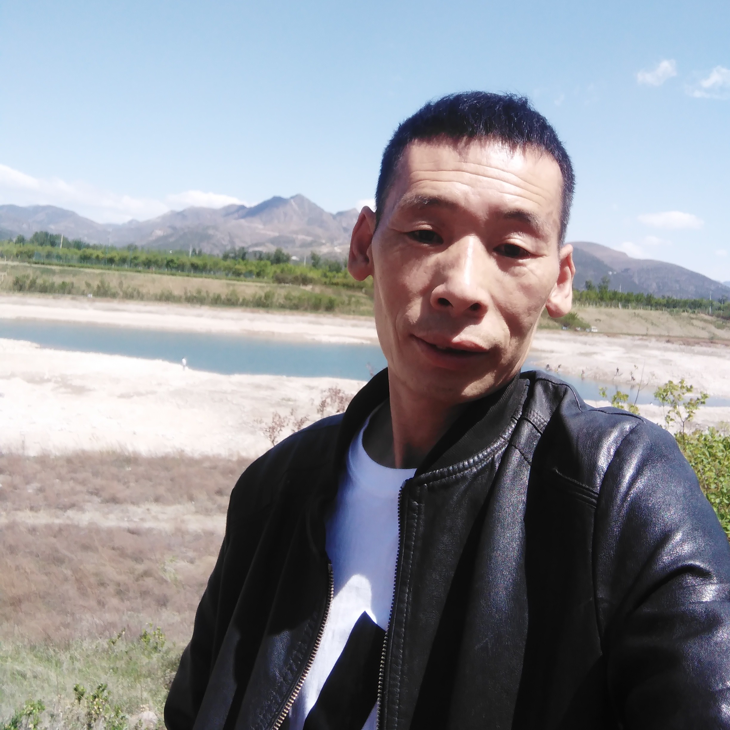 魔镜害羞935的照片