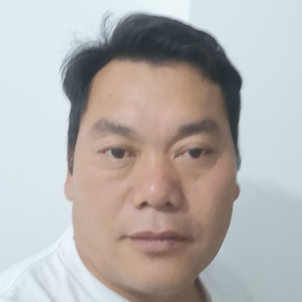 Zjw留恋童年的照片