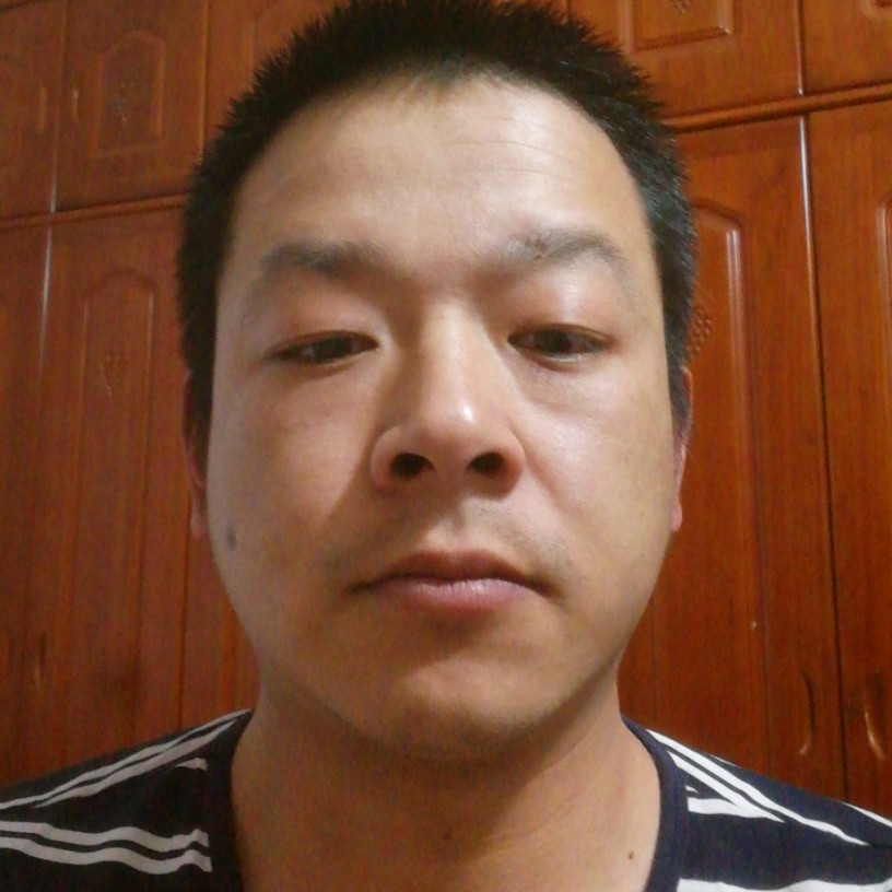 梦里梦见他梦她的照片
