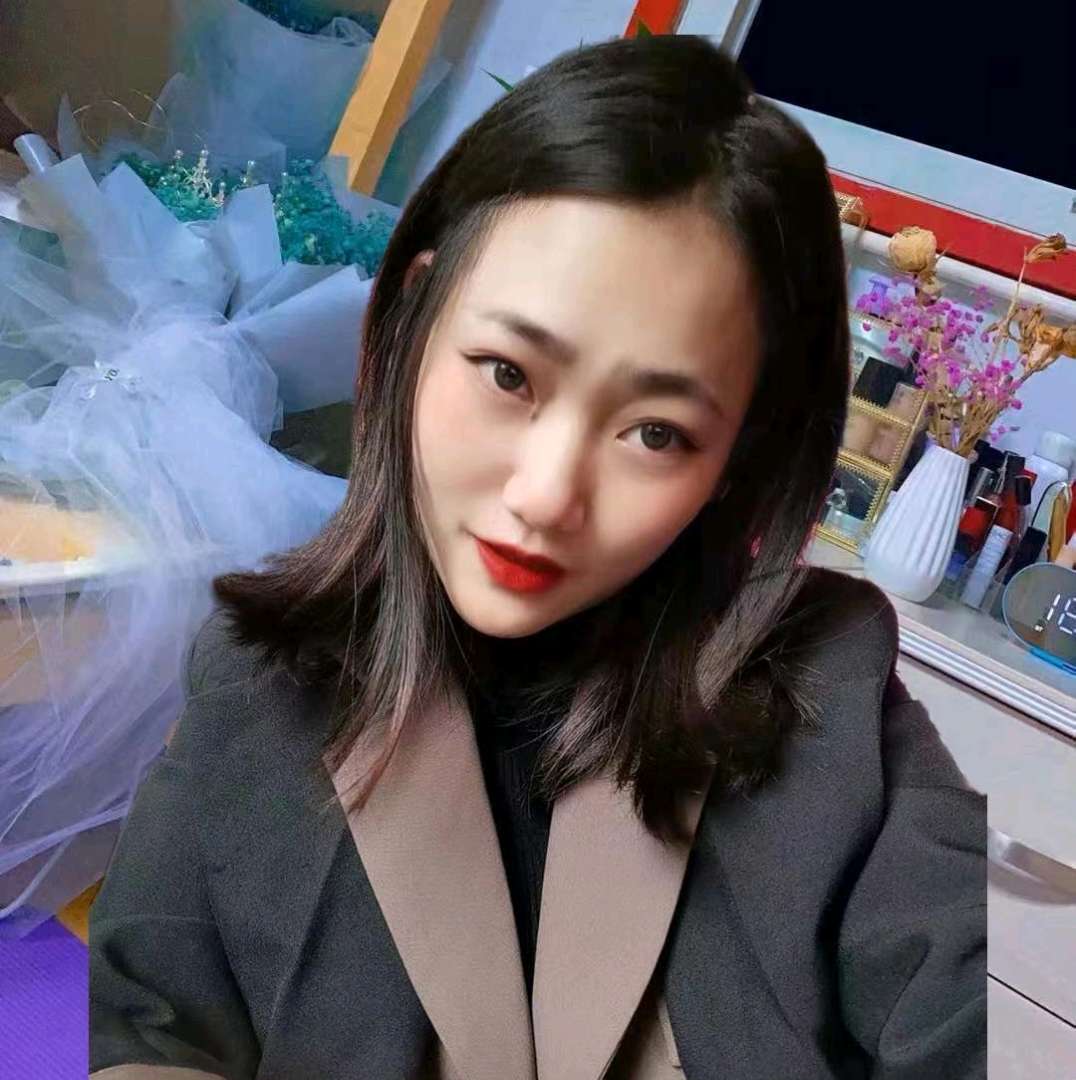 雪的七月的照片