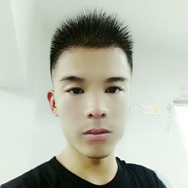 吴  小  锋的照片