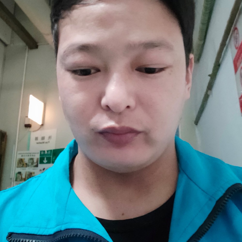 奋斗等待萝莉的照片