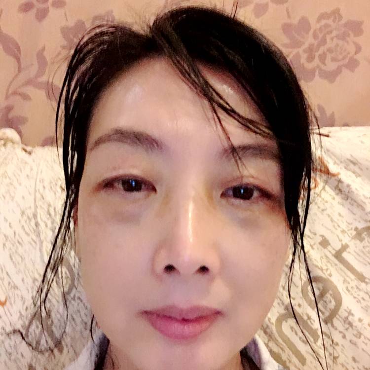 上官秀丽的照片