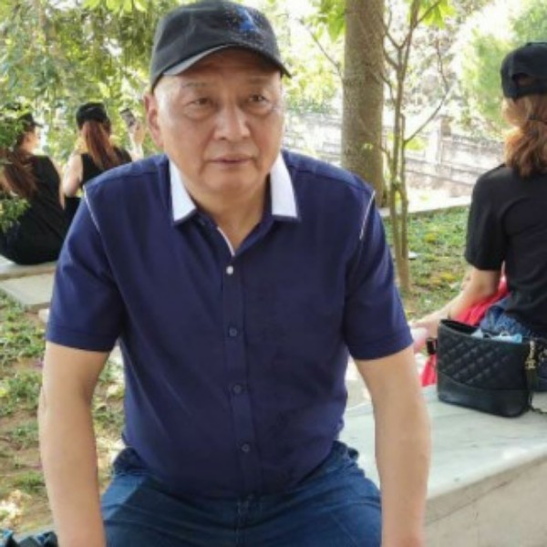 含糊等于砖头的照片