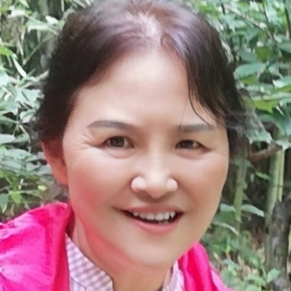 金月明的照片