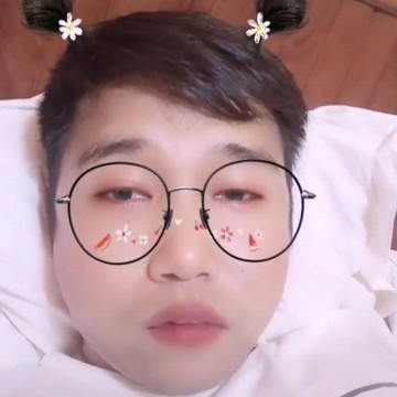 故意泪了巨人的照片