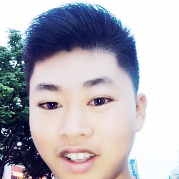 明亮和玫瑰的照片