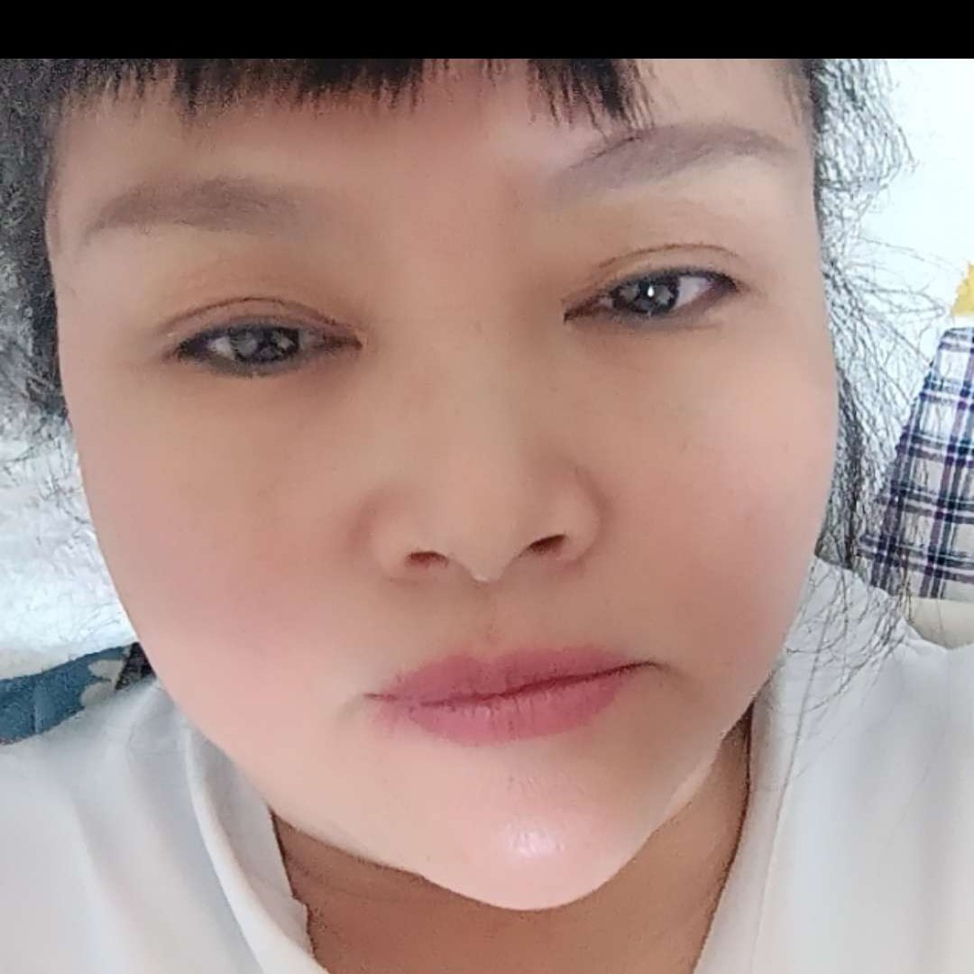 善良的酒窝的照片