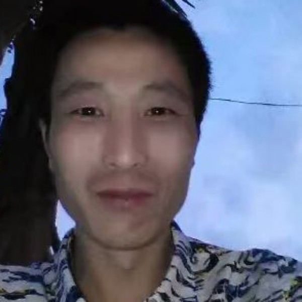 等侍a牵手的照片