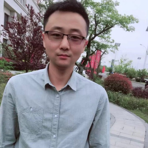 不卑不亢29的照片