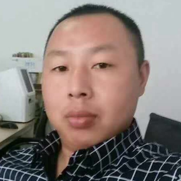 明亮尊云的照片