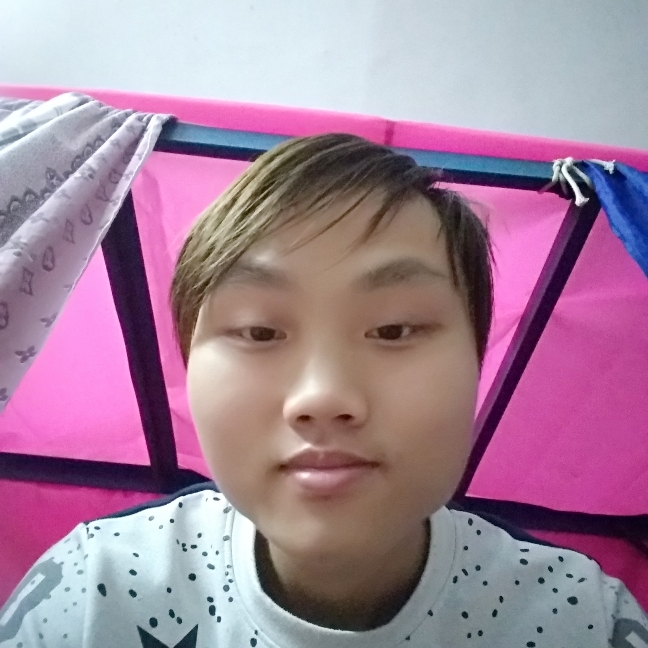 黄趾强的照片