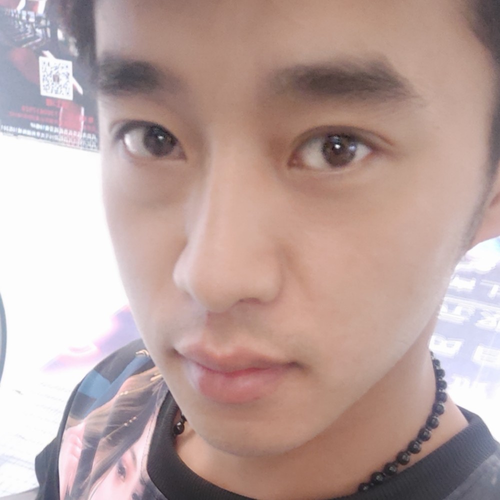 玫瑰回眸俊逸的照片