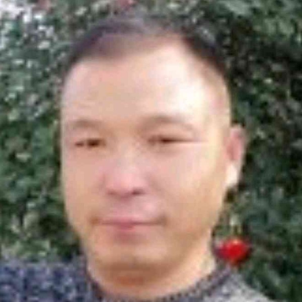 钱金波的照片
