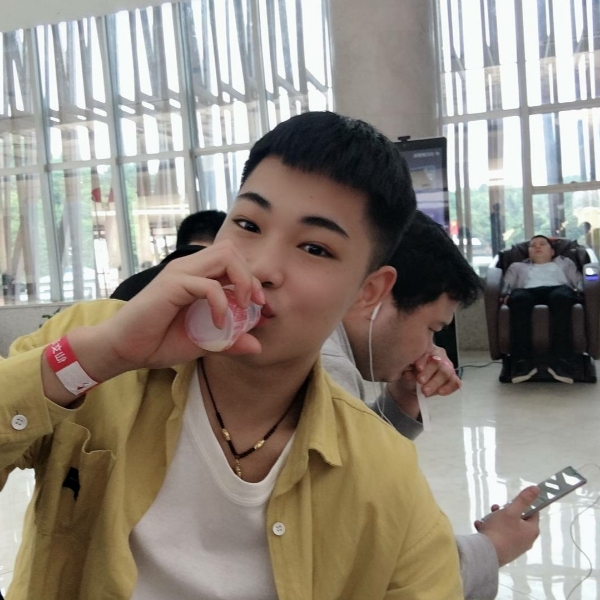 欢喜請绝影的照片